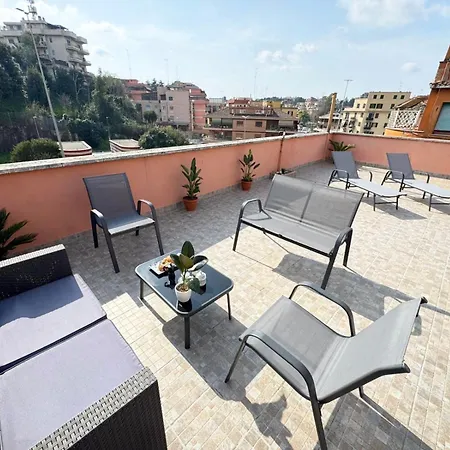Daire Giordy's Terrace *